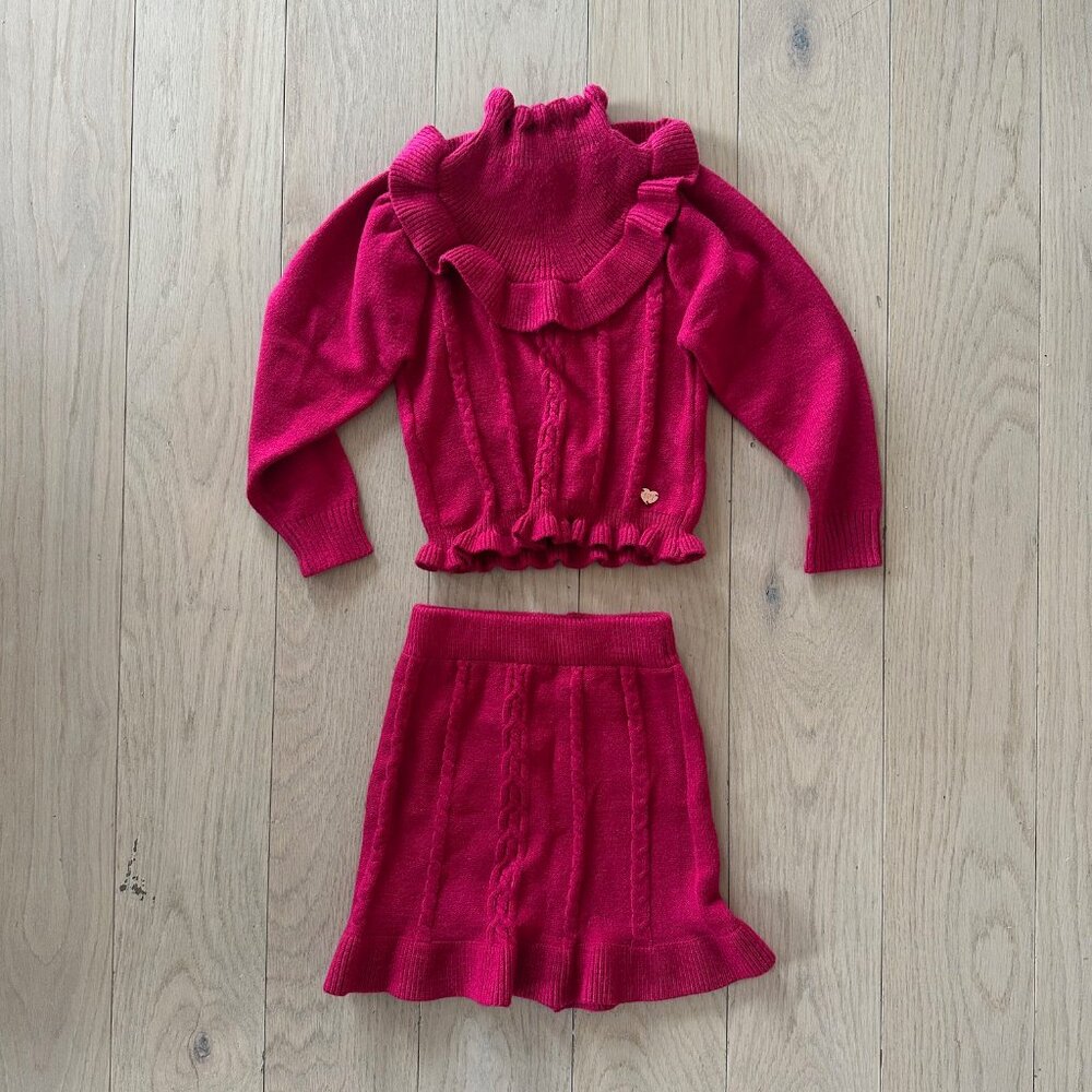 BCBG Girl's Holiday Set. Super Soft Sweater & Skirt Set. Size 4